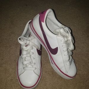 Nike BRS Sneakers Sz 7